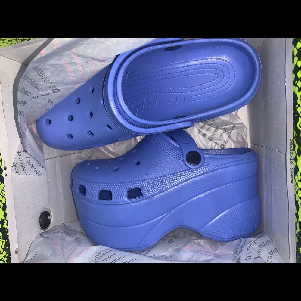 Platform Clogs (BRAND NEW) - Picture 2 of 3